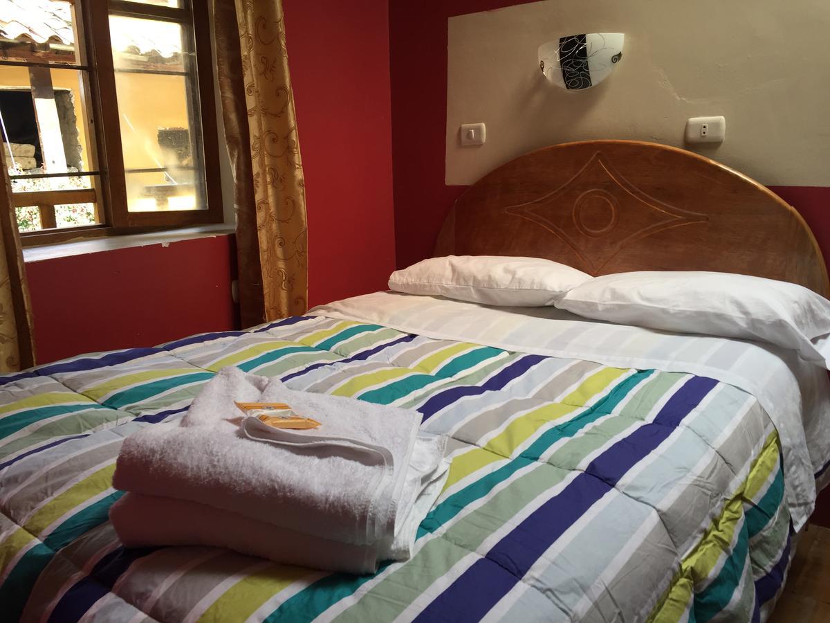 Hospedaje K'uchuwasi Backpacker Ollantaytambo Bagian luar foto